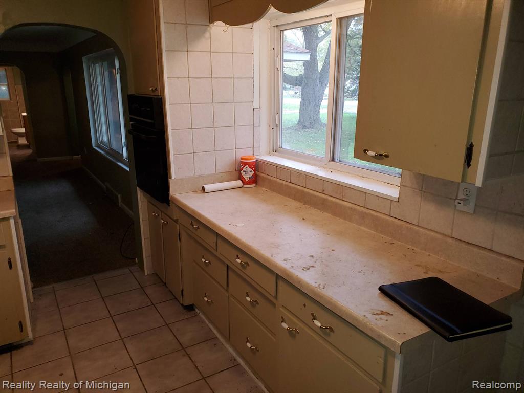 1035 West Stanley Road Mount Morris, MI 48458 - Photo 21 of 34 Gallery Image 21