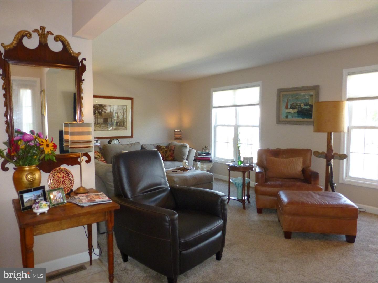 1530 Huron Drive Sinking Spring, PA 19608 - Photo 9 of 17 Living Room