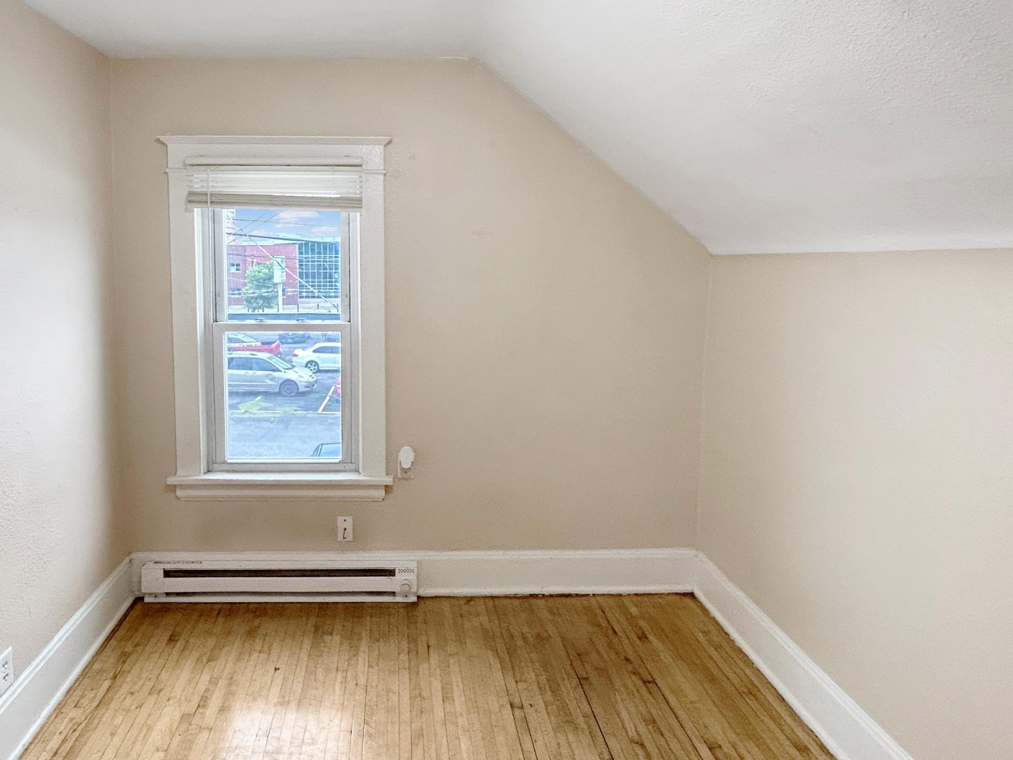 1214 Sherburne Avenue St. Paul, MN 55104 - Photo 4 of 6