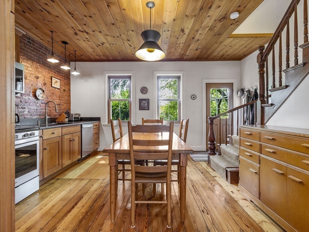 34 Newbern Street Boston, MA 02130 - Photo 1 of 29 Gallery Image 1