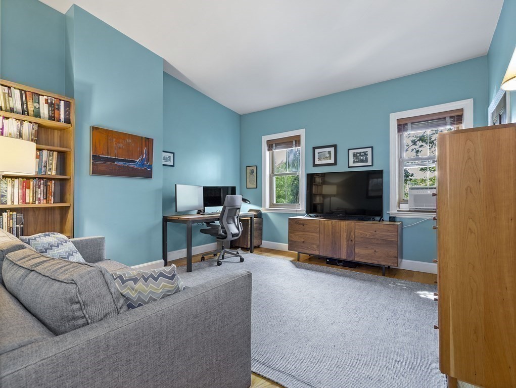34 Newbern Street Boston, MA 02130 - Photo 13 of 29 Gallery Image 13