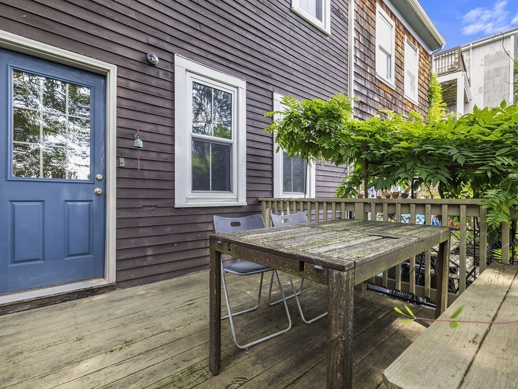 34 Newbern Street Boston, MA 02130 - Photo 18 of 29 Gallery Image 18