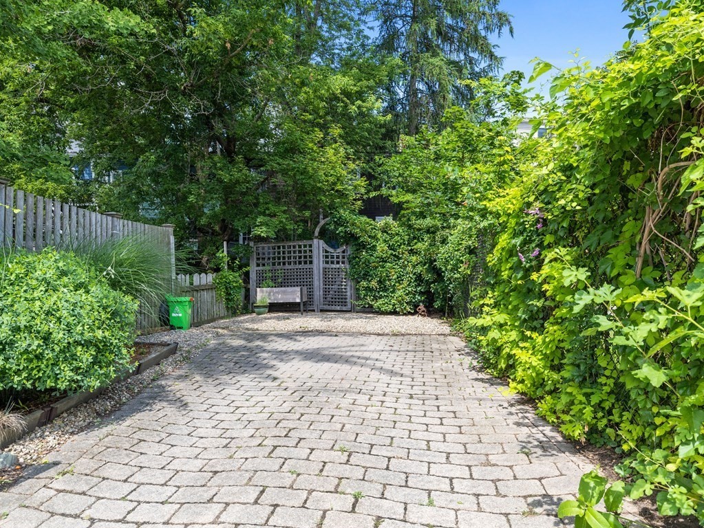 34 Newbern Street Boston, MA 02130 - Photo 22 of 29 Gallery Image 22
