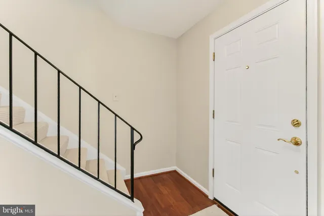 $644,900 | 2810 Andiron Lane, Vienna, VA 22180