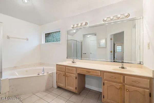 $335,000 | 7643 Broken Hickory Drive, Walls, MS 38680