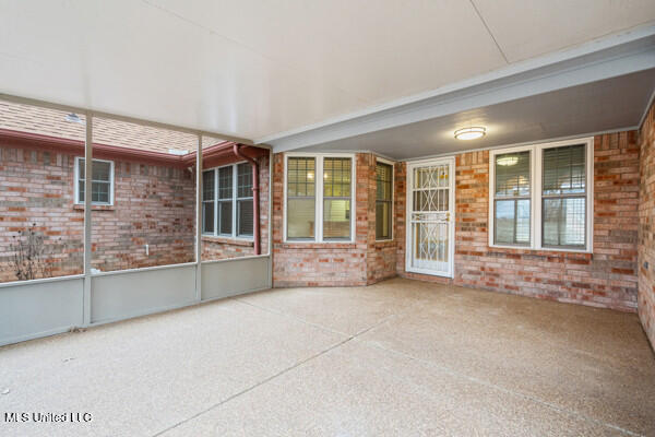 7643 Broken Hickory Drive Walls, MS 38680 - Photo 23 of 35 screened patio