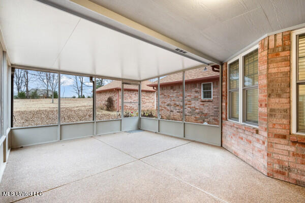 7643 Broken Hickory Drive Walls, MS 38680 - Photo 24 of 35 screened patio