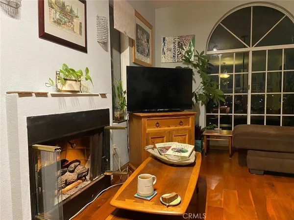 $5,500 | 612 Alta Vista Drive, Glendale, CA 91205