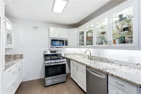 $5,500 | 612 Alta Vista Drive, Glendale, CA 91205