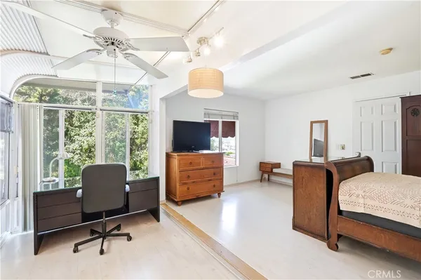 $5,500 | 612 Alta Vista Drive, Glendale, CA 91205