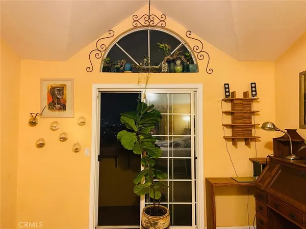 $5,500 | 612 Alta Vista Drive, Glendale, CA 91205