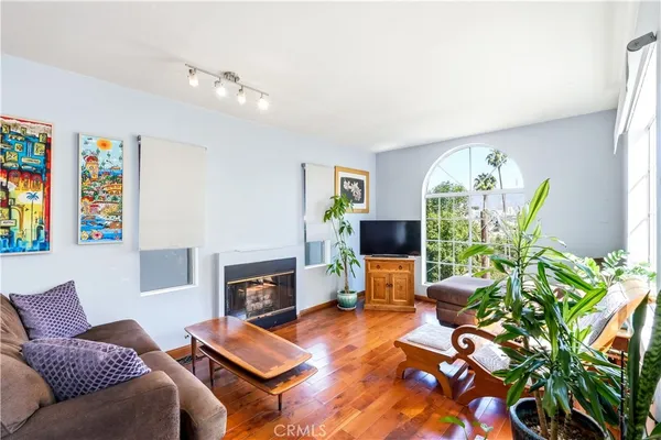 $5,500 | 612 Alta Vista Drive, Glendale, CA 91205