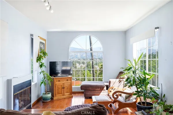 $5,500 | 612 Alta Vista Drive, Glendale, CA 91205