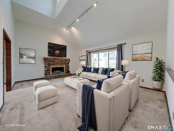 $469,900 | 94 Huckleberry Lane, Southington, CT 06489