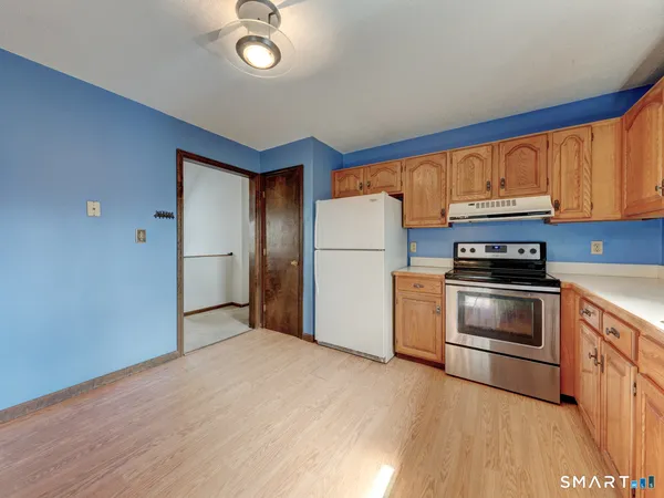 $469,900 | 94 Huckleberry Lane, Southington, CT 06489