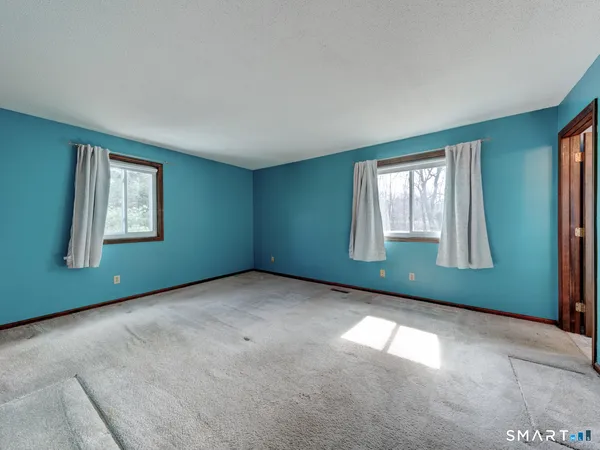 $469,900 | 94 Huckleberry Lane, Southington, CT 06489