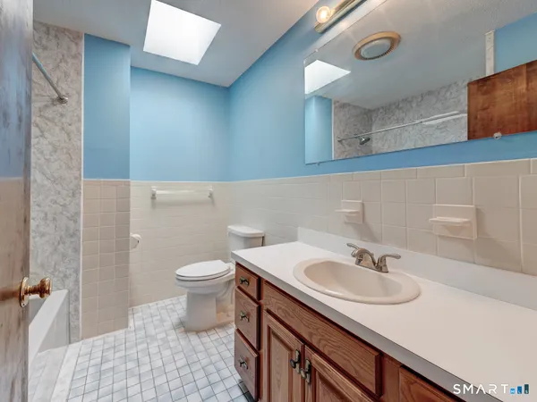 $469,900 | 94 Huckleberry Lane, Southington, CT 06489