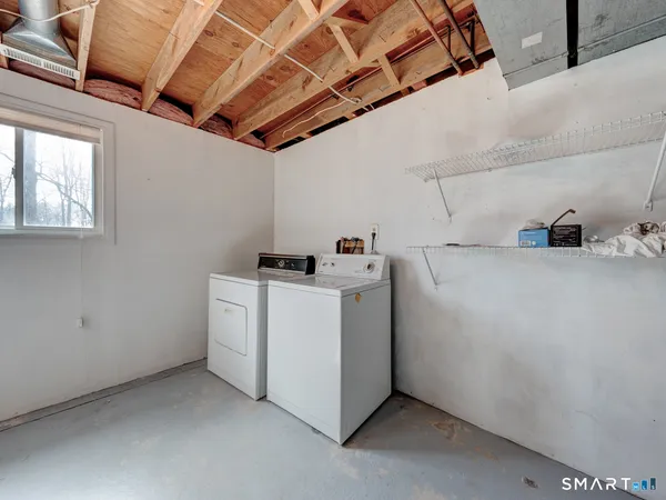 $469,900 | 94 Huckleberry Lane, Southington, CT 06489