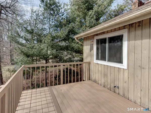 $469,900 | 94 Huckleberry Lane, Southington, CT 06489