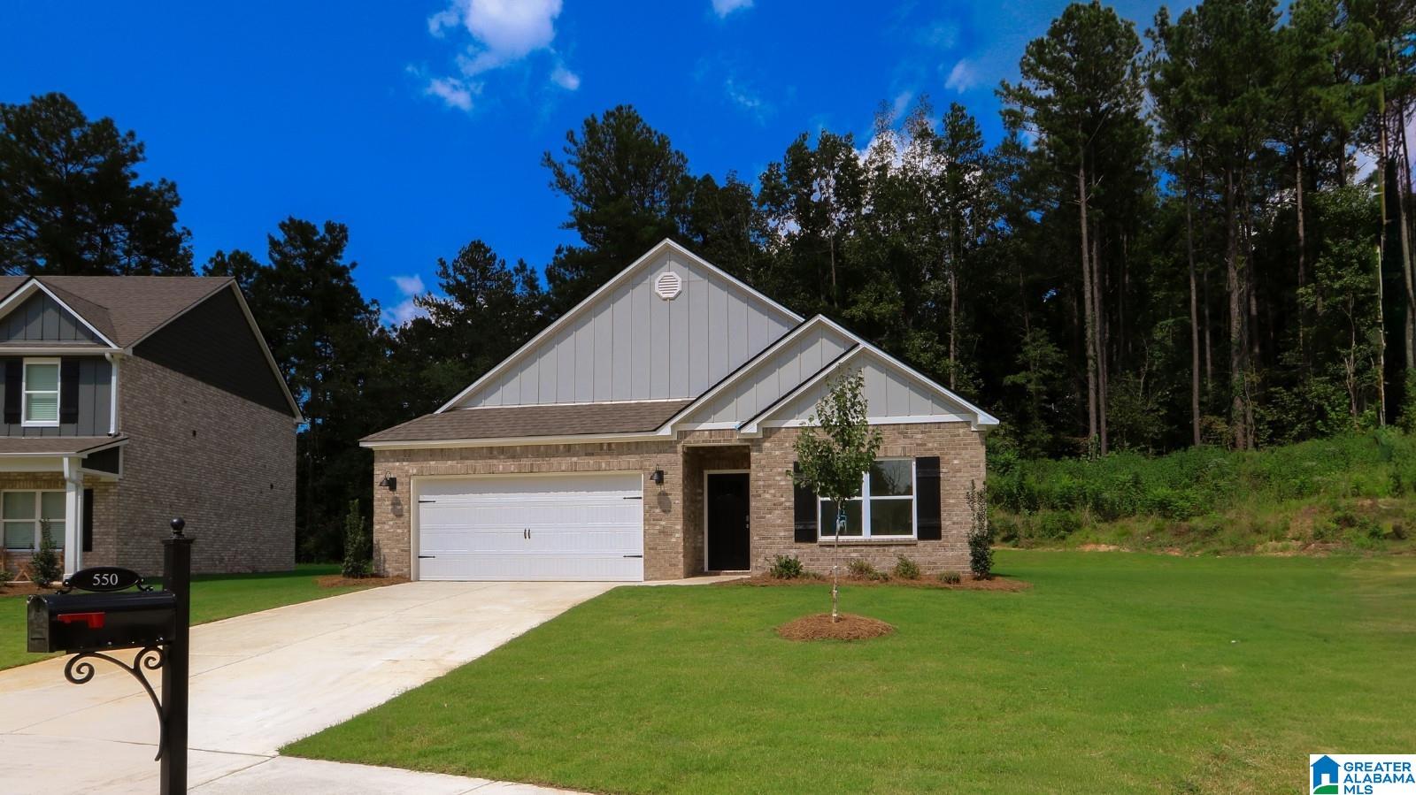 550 Boxwood Bend Calera, AL 35040 - Photo 2 of 28