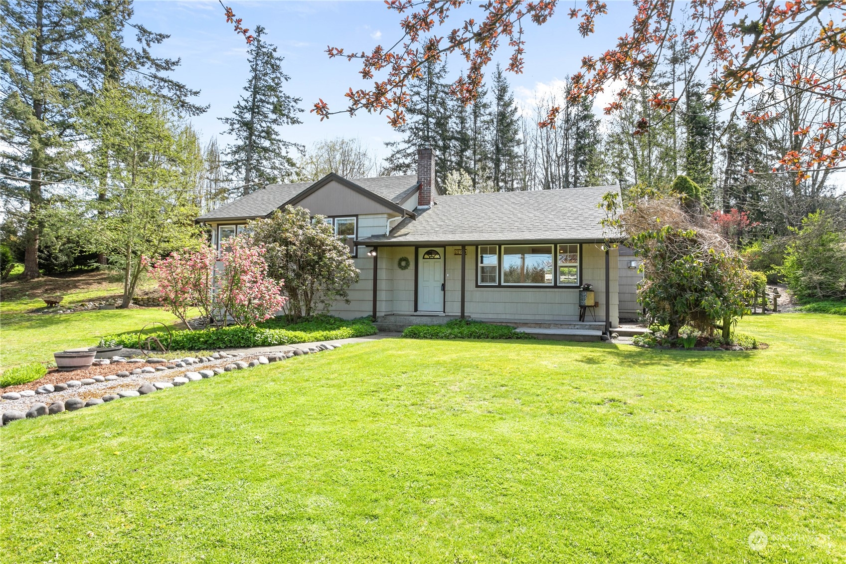 193 East Laurel Road Bellingham, WA 98226 - Photo 1 of 39 Gallery Image 1