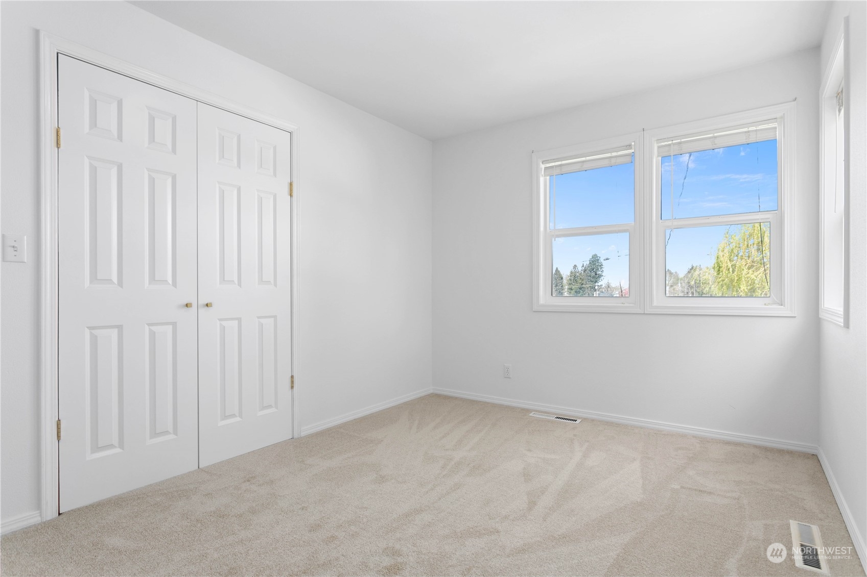 193 East Laurel Road Bellingham, WA 98226 - Photo 22 of 39 Gallery Image 22