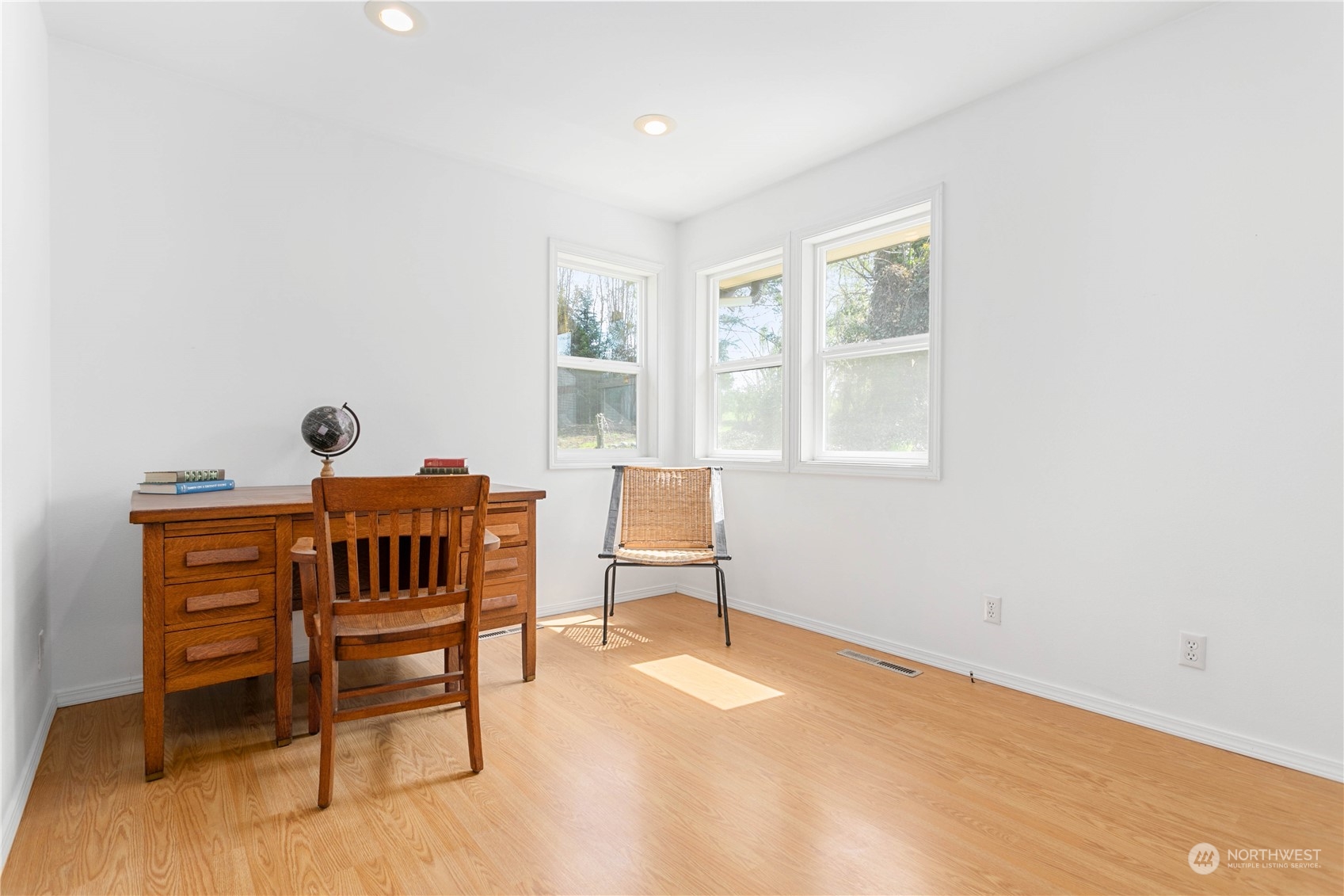 193 East Laurel Road Bellingham, WA 98226 - Photo 23 of 39 Gallery Image 23