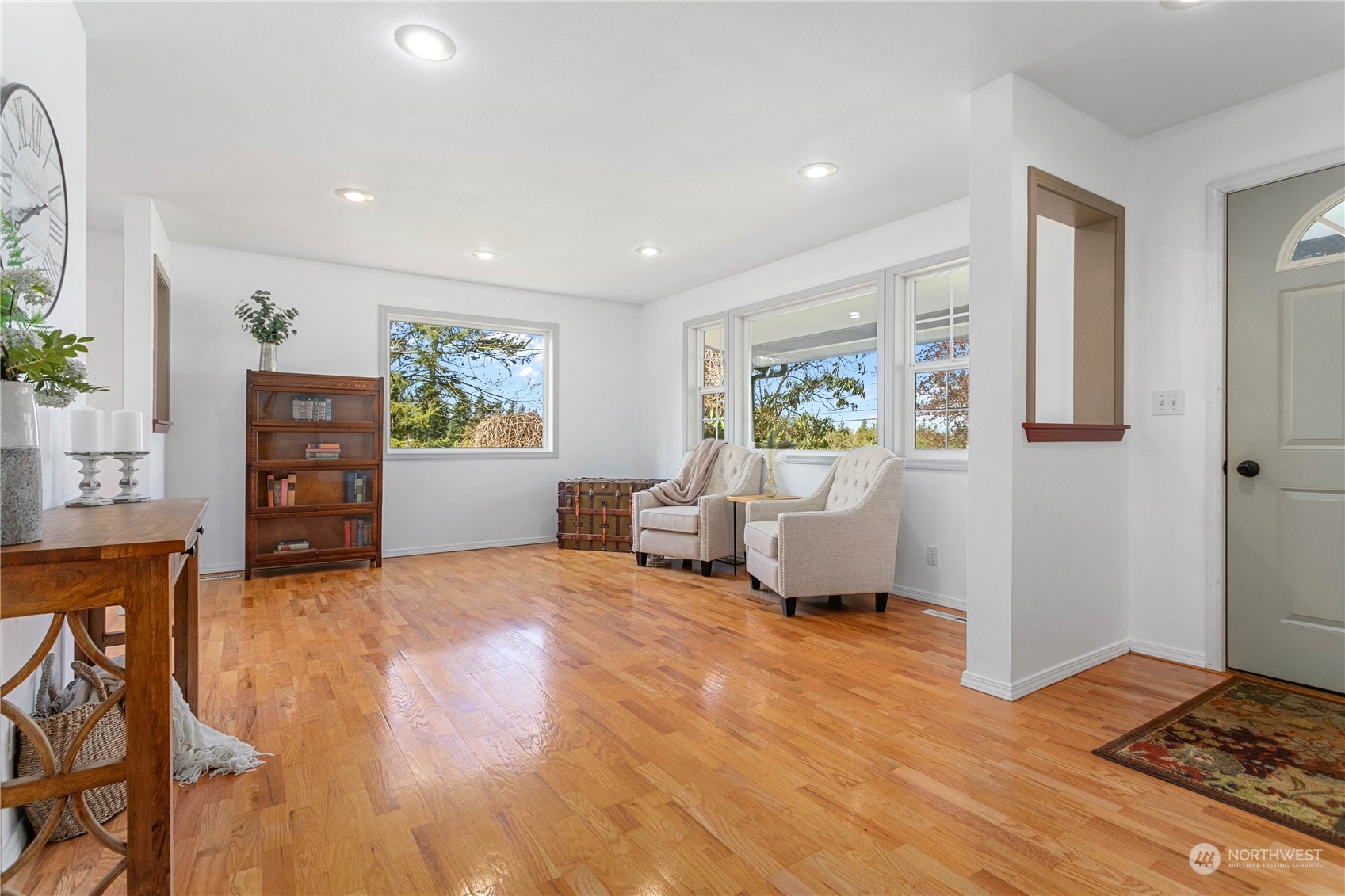 193 East Laurel Road Bellingham, WA 98226 - Photo 3 of 39 Gallery Image 3