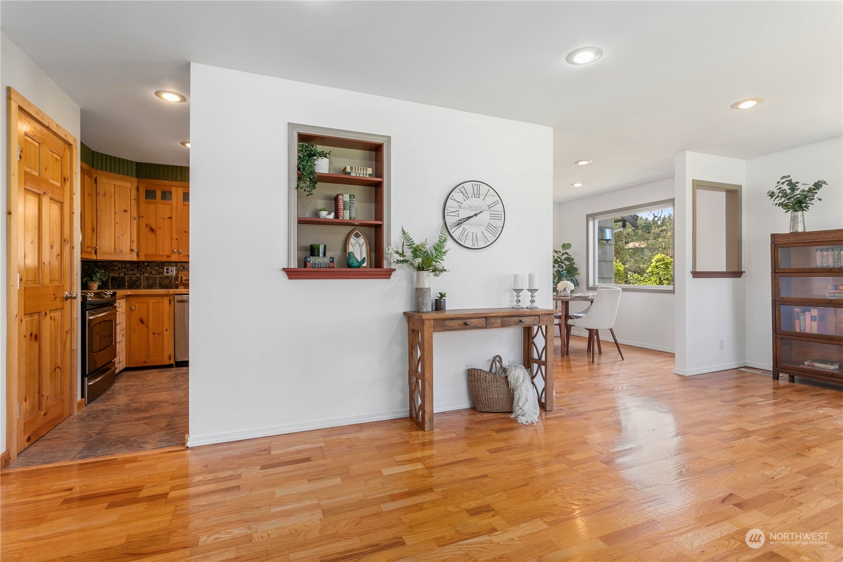 193 East Laurel Road Bellingham, WA 98226 - Photo 6 of 39 Gallery Image 6