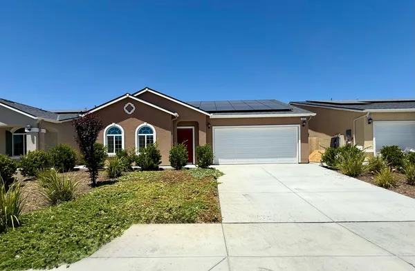 $344,900 | 1221 East Orange Street, Avenal, CA 93204