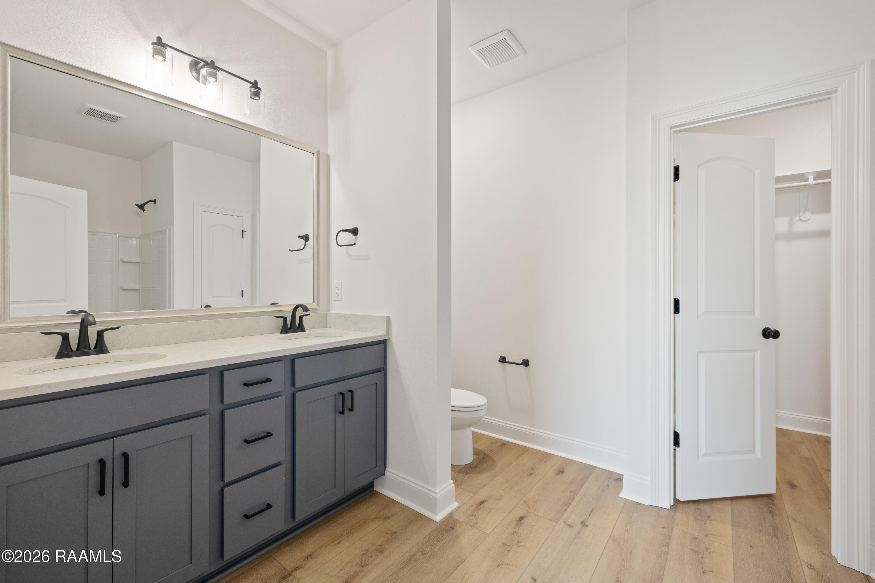 122 Frontier Lane Scott, LA 70583 - Photo 9 of 22 Primary Bathroom