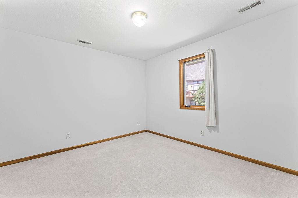 403 North Leonard Road St. Joseph, MO 64506 - Photo 37 of 63