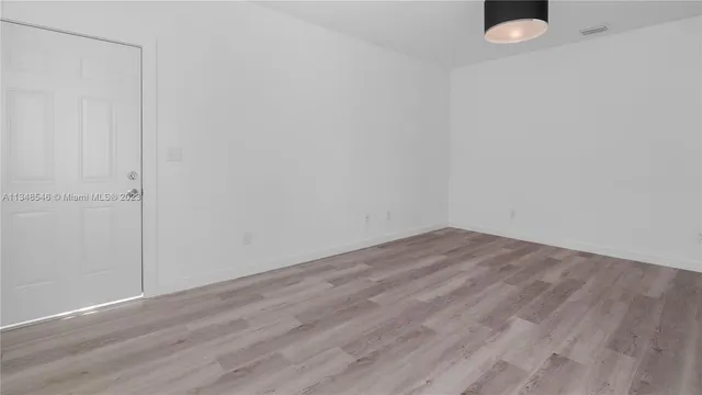 $5,000,000 | 1561 Jefferson Avenue, Miami Beach, FL 33139