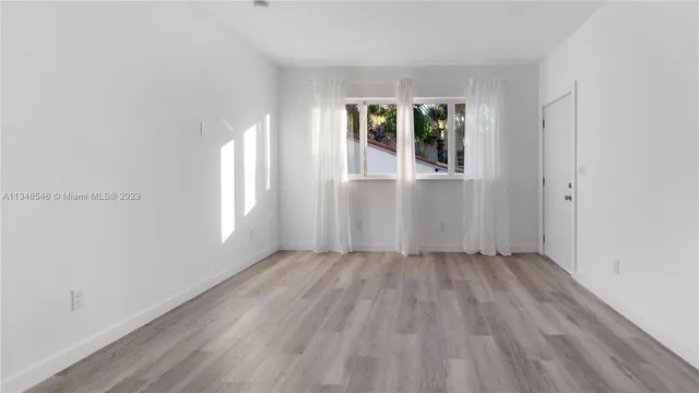 $5,000,000 | 1561 Jefferson Avenue, Miami Beach, FL 33139