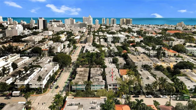 $5,000,000 | 1561 Jefferson Avenue, Miami Beach, FL 33139