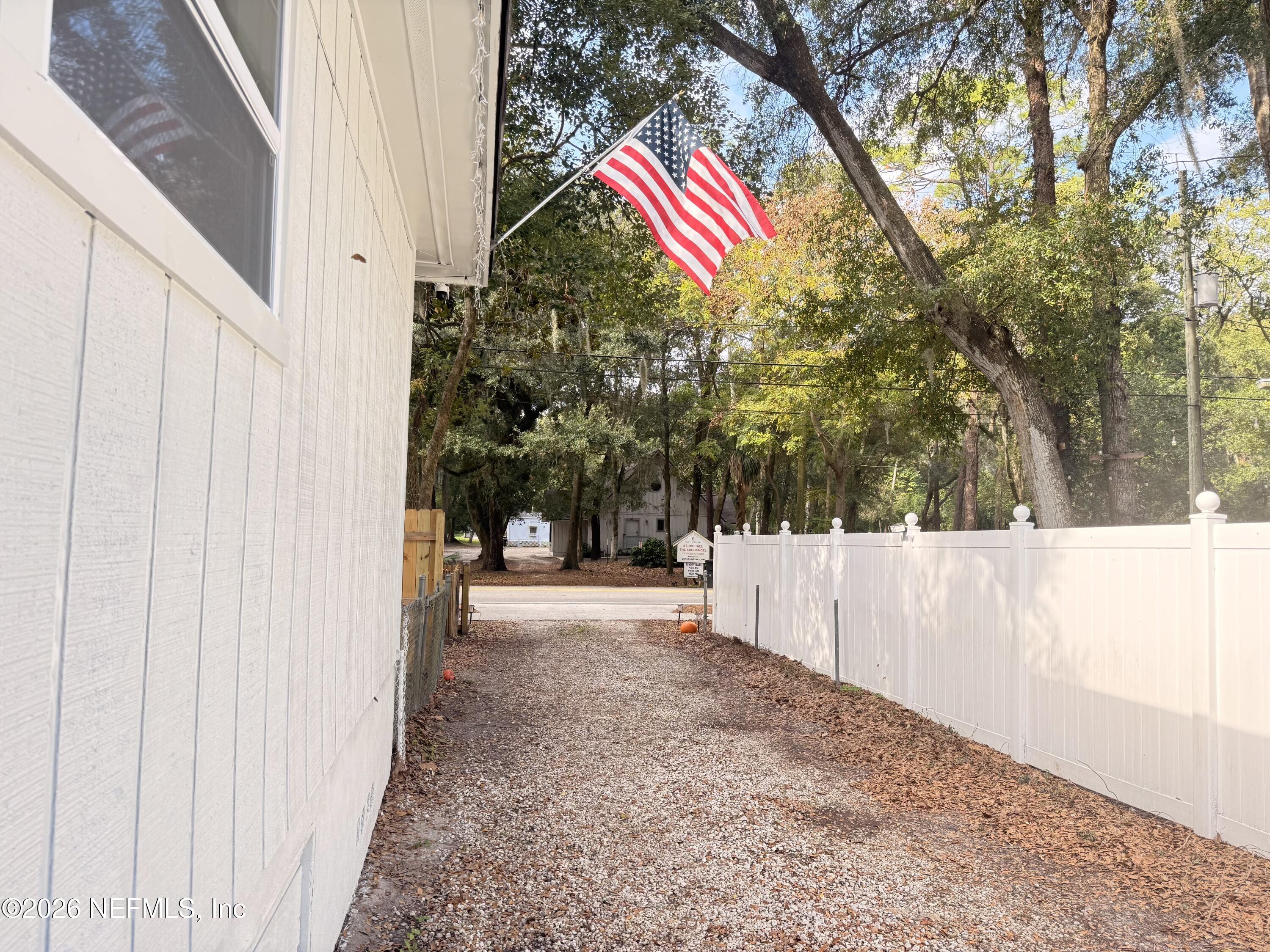1953 Bartram Road Jacksonville, FL 32207 - Photo 17 of 25 Side Driveway