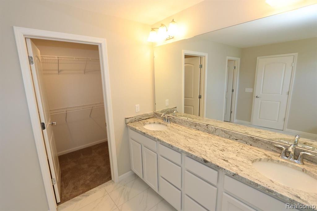 50570 Scarborough Road Canton, MI 48188 - Photo 12 of 29 Gallery Image 12