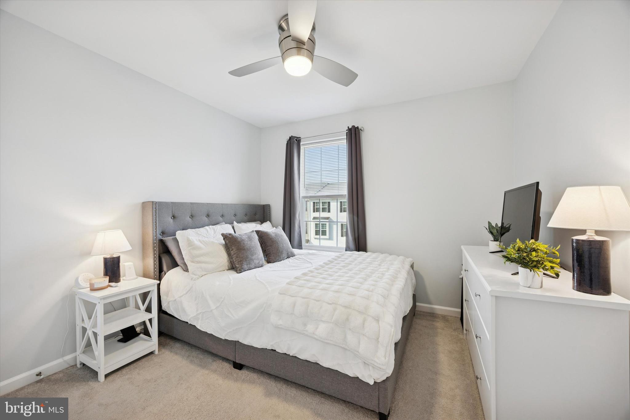 103 Edgewater Court Quakertown, PA 18951 - Photo 17 of 25 BR #2, ceiling fan