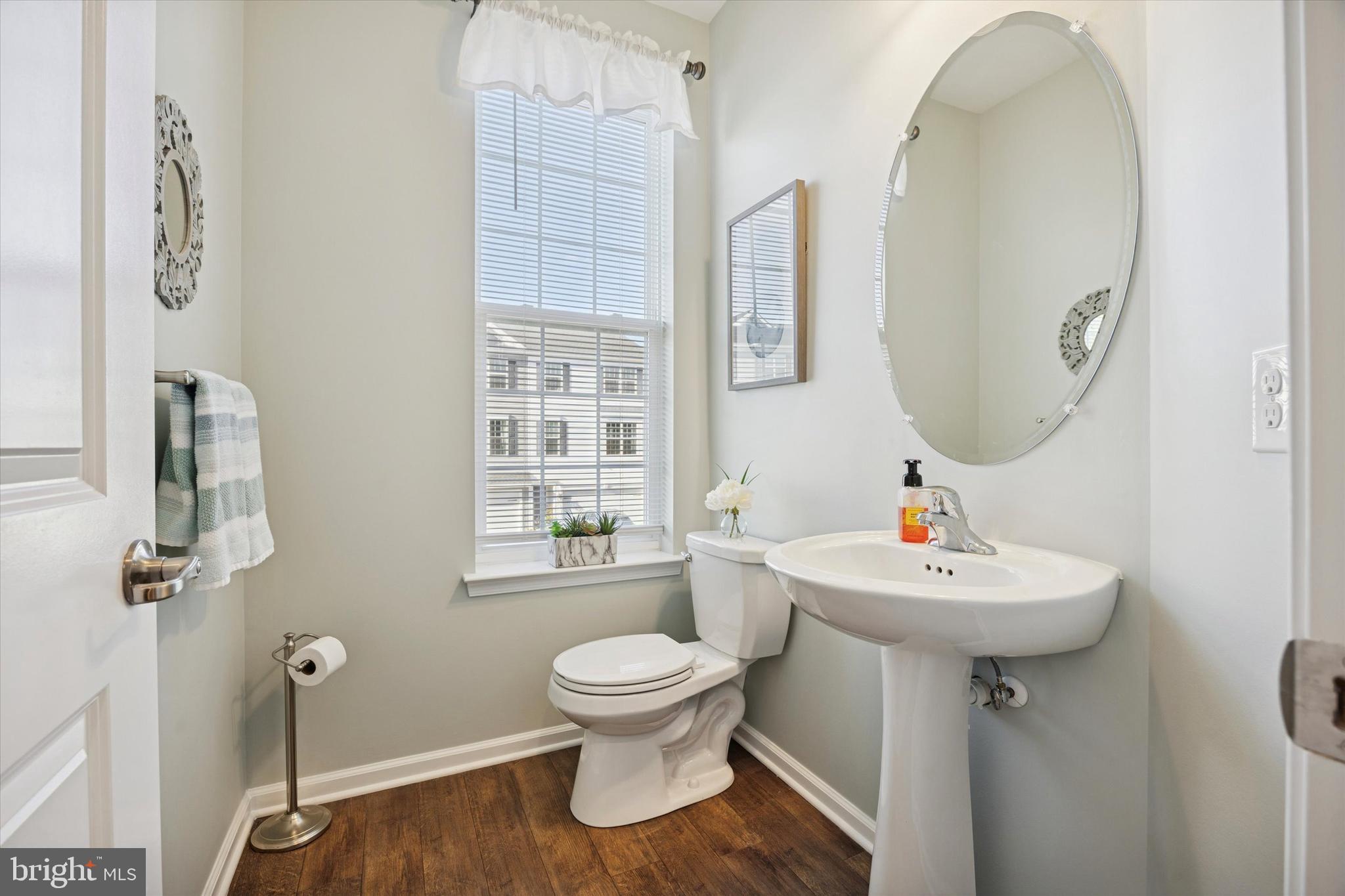 103 Edgewater Court Quakertown, PA 18951 - Photo 4 of 25 Main floor powder room