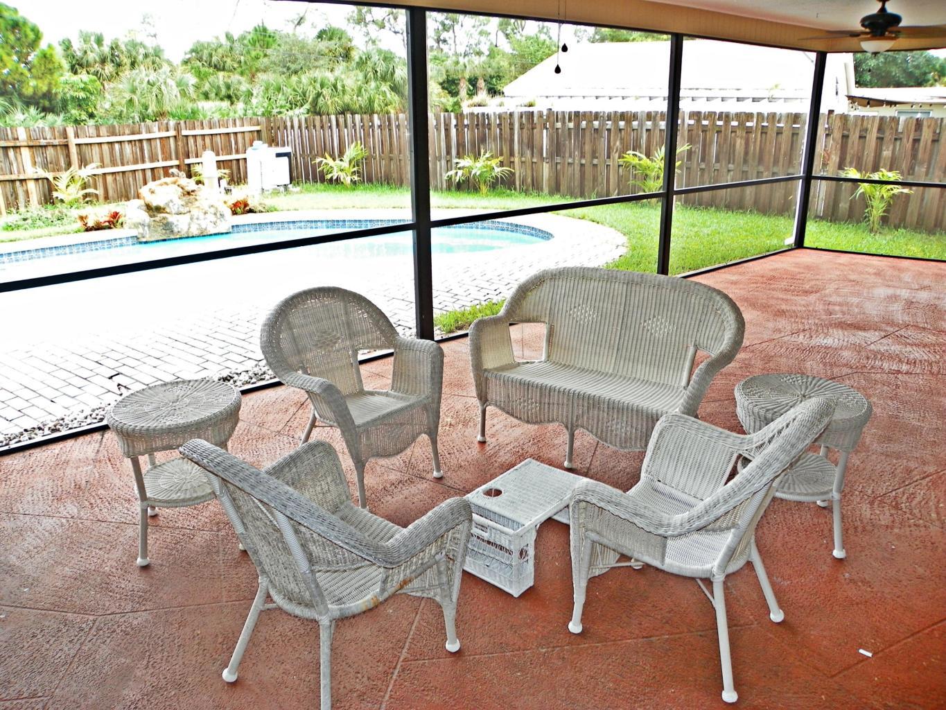 122 West Mango Road Lake Worth, FL 33467 - Photo 10 of 10 Very Large Patio