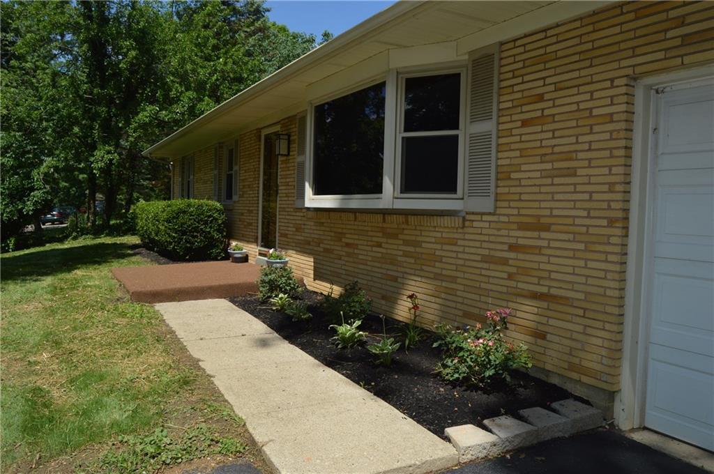 426 Shrine Road Springfield, OH 45504 - Photo 2 of 42