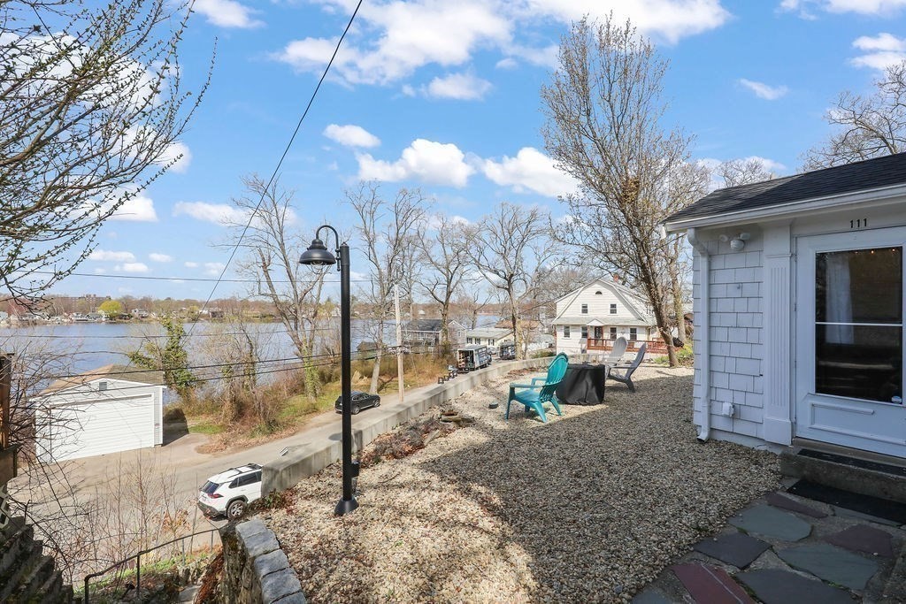 111 Westminster Road Weymouth, MA 02189 - Photo 6 of 41