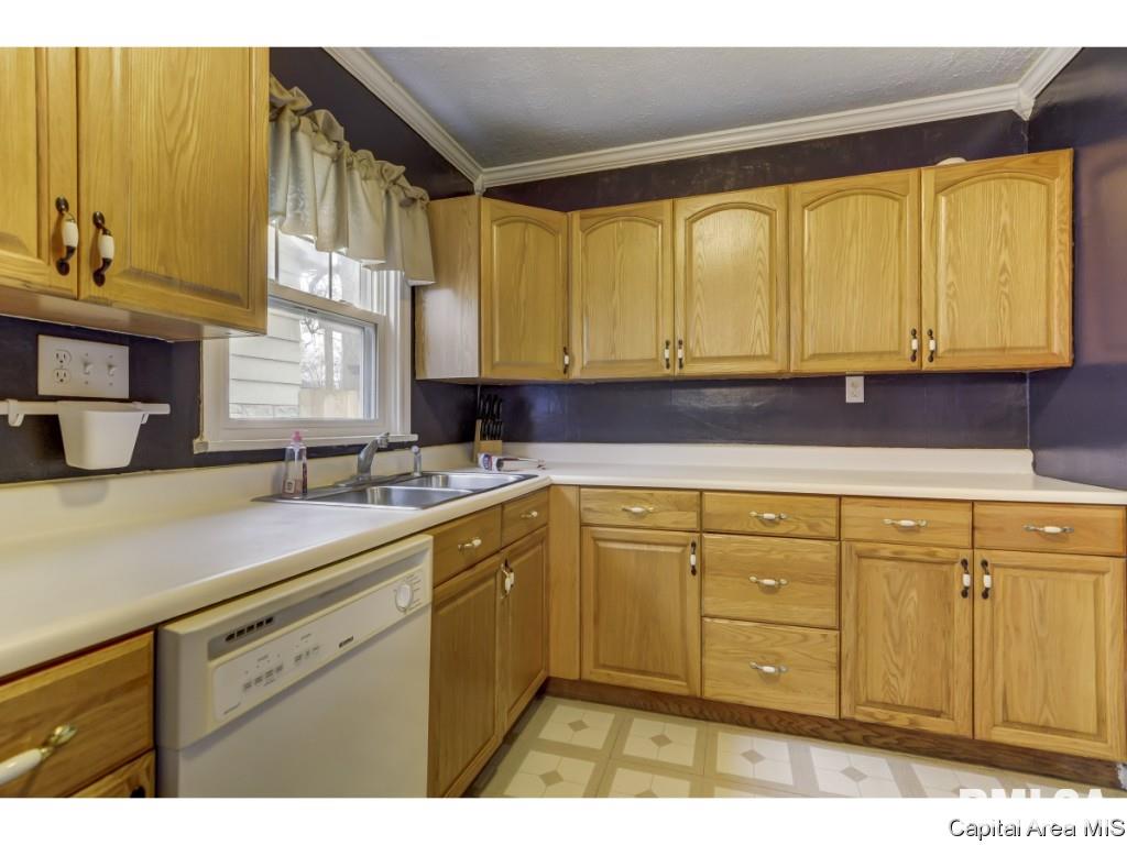 2409 South Pasfield Street Springfield, IL 62704 - Photo 14 of 30