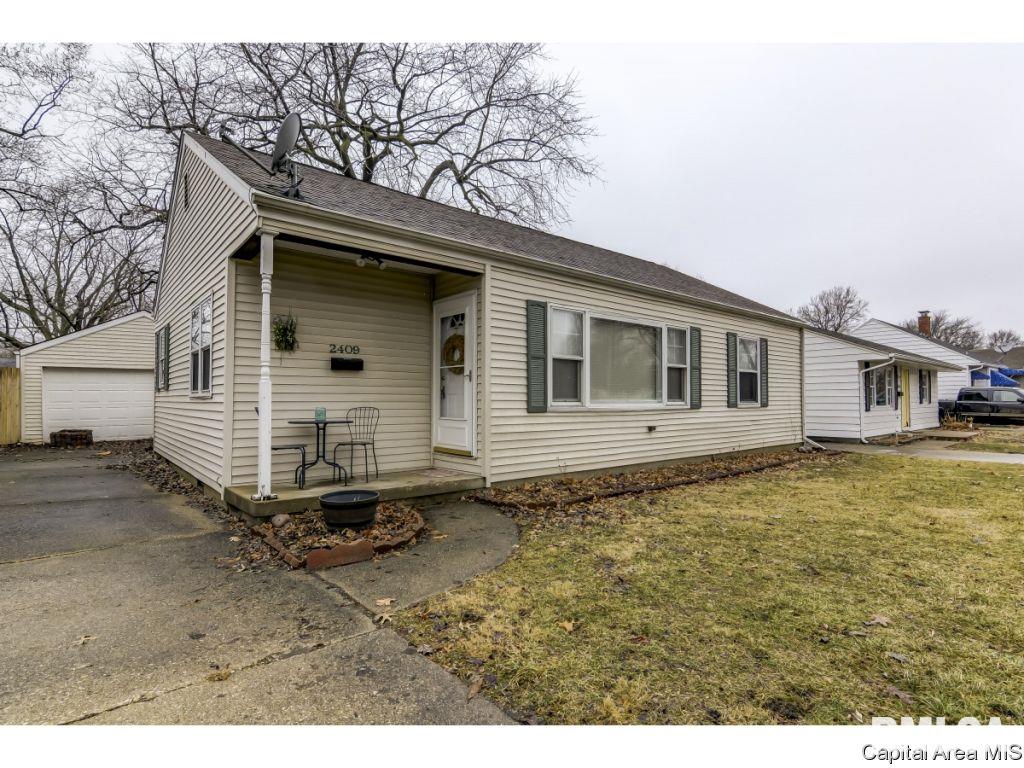2409 South Pasfield Street Springfield, IL 62704 - Photo 3 of 30