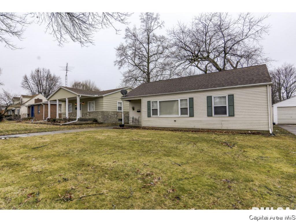 2409 South Pasfield Street Springfield, IL 62704 - Photo 4 of 30