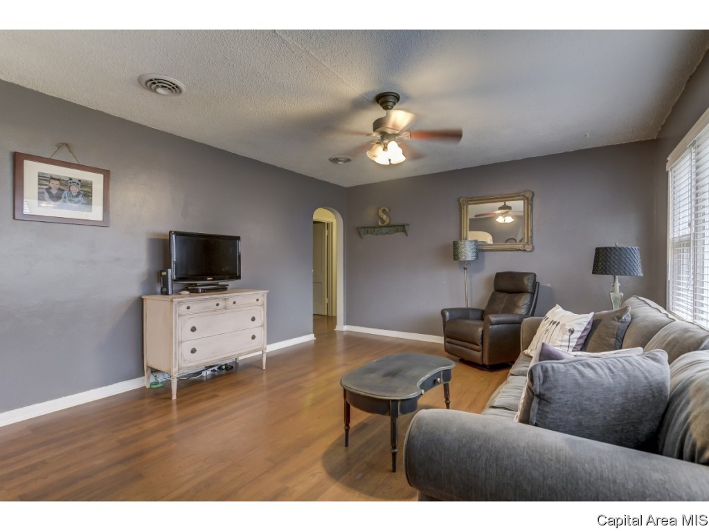 2409 South Pasfield Street Springfield, IL 62704 - Photo 9 of 30