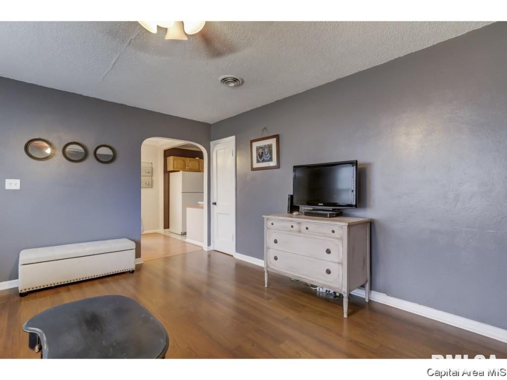 2409 South Pasfield Street Springfield, IL 62704 - Photo 10 of 30