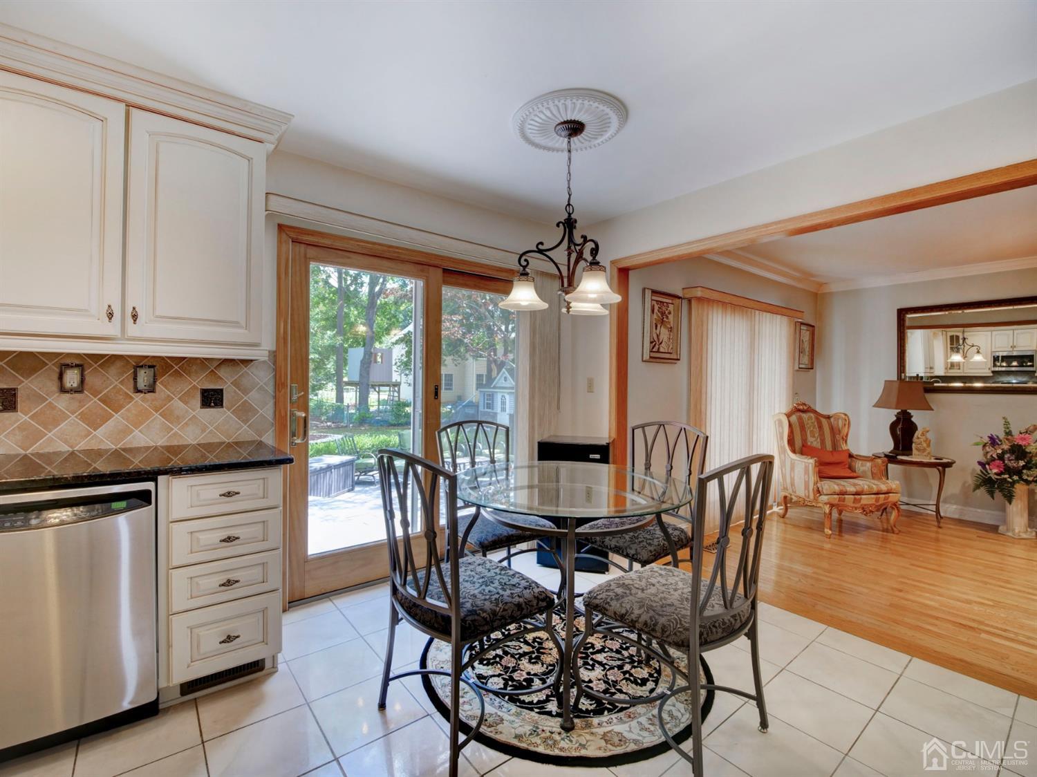 290 Dunhams Corner Road East Brunswick, NJ 08816 - Photo 13 of 28 Gallery Image 13