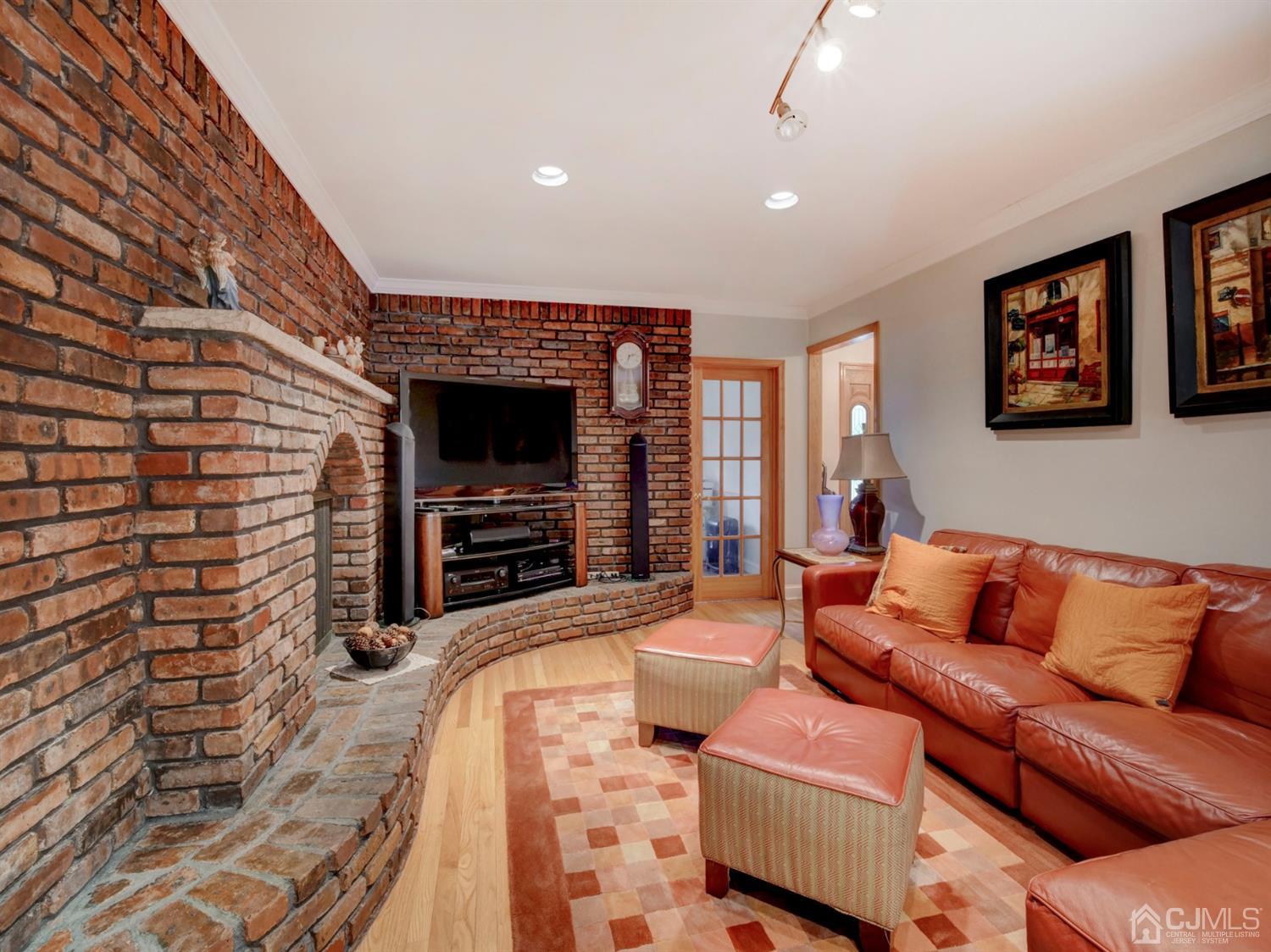 290 Dunhams Corner Road East Brunswick, NJ 08816 - Photo 17 of 28 Gallery Image 17