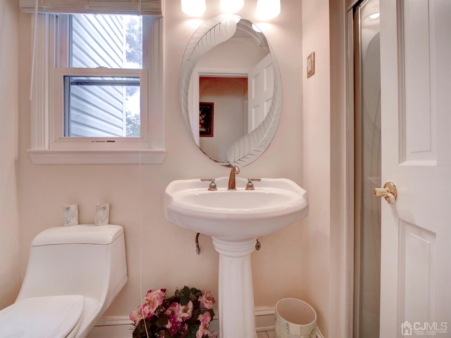 290 Dunhams Corner Road East Brunswick, NJ 08816 - Photo 19 of 28 Gallery Image 19